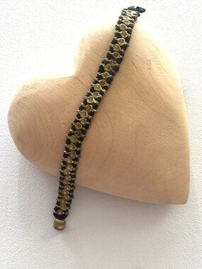 Heart Bracelet Black. Boho style. One Size. NEW